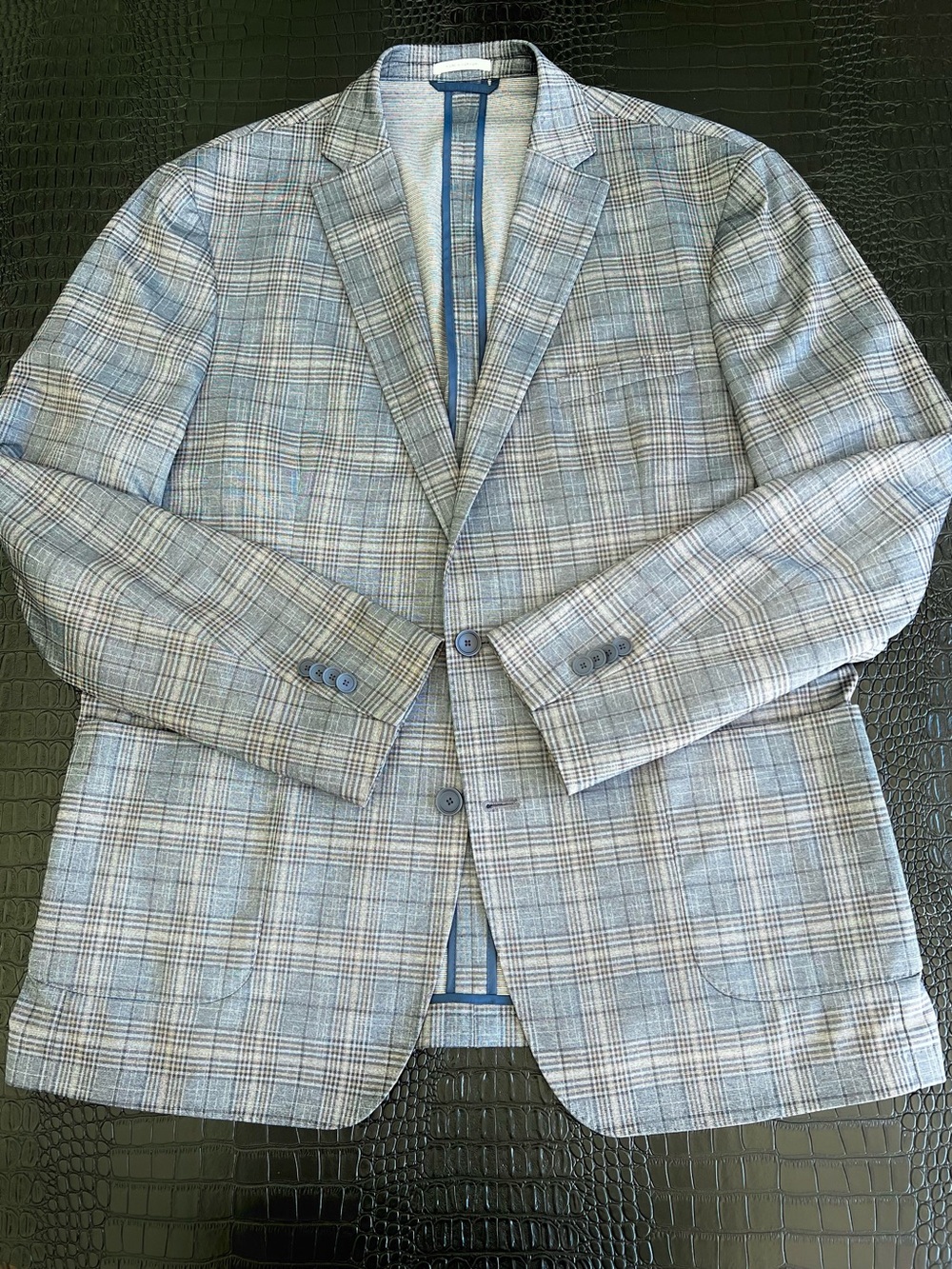 Wrinkle Free Stretch Soft Men's Plaid Blazer - Sport Coat - Picture 5 of 14
